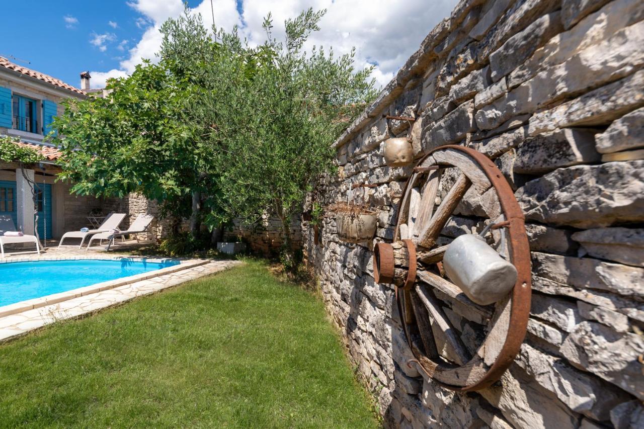 Villa Janko Sveti Lovreč Pazenatički Εξωτερικό φωτογραφία